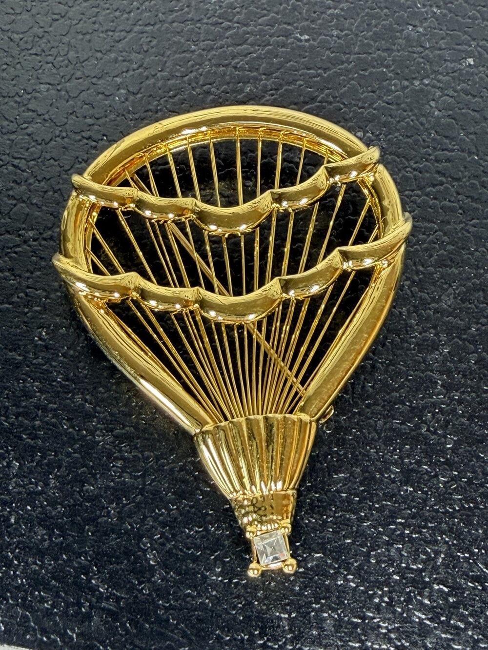 VTG Monet Gold Tone Hot Air Balloon Rhinestone Wire Pin Brooch Glam Artsy